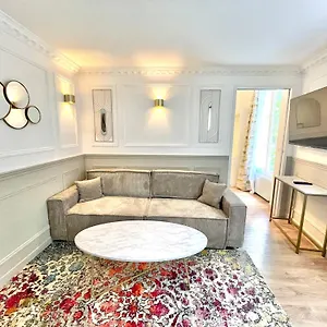 Adele Passy Appartement